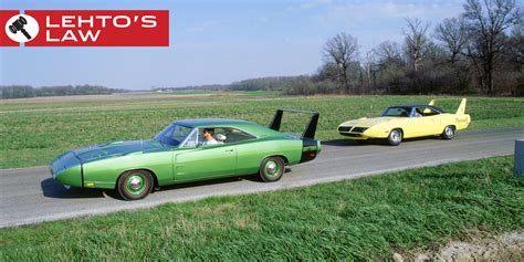 dodge charger daytona vs superbird.